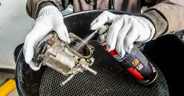 Limpieza y regeneración de cuerpo de aceleración